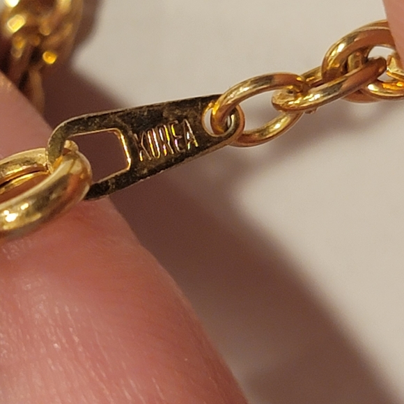 Vintage Signed Roman, Cornelian stone Oval Pendant, Gold Tone. - Picture 13 of 14